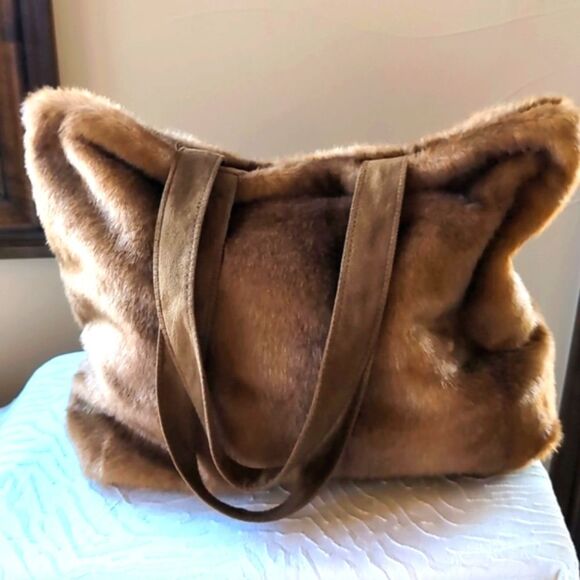 INC International Concepts Giant Faux Fur Slouchy Tote Bag - Picture 6 of 17